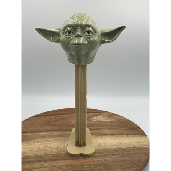 PEZ Star Wars Yoda Giant PEZ Candy Dispenser Collectible Figure Display Large - Picture 1 of 8